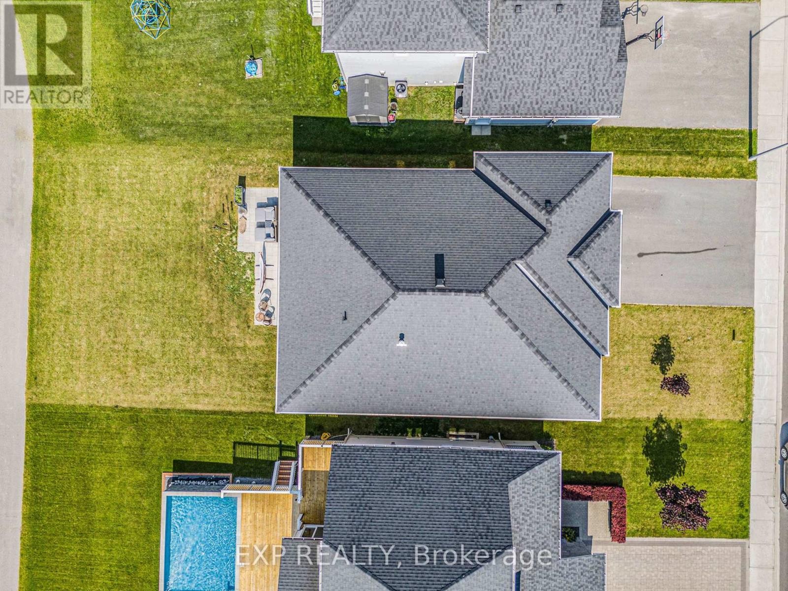 












400 CENTRAL PARK BOULEVARD

,
Russell,




Ontario
K4R0C6

