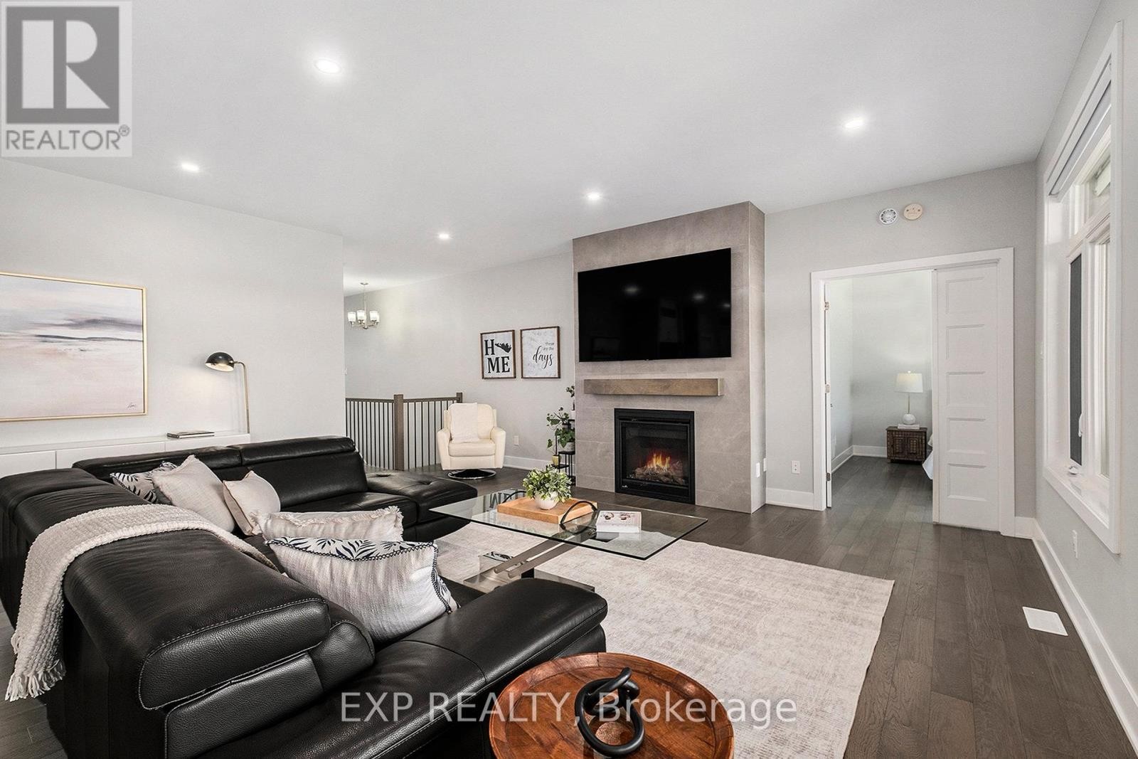 












400 CENTRAL PARK BOULEVARD

,
Russell,




Ontario
K4R0C6


