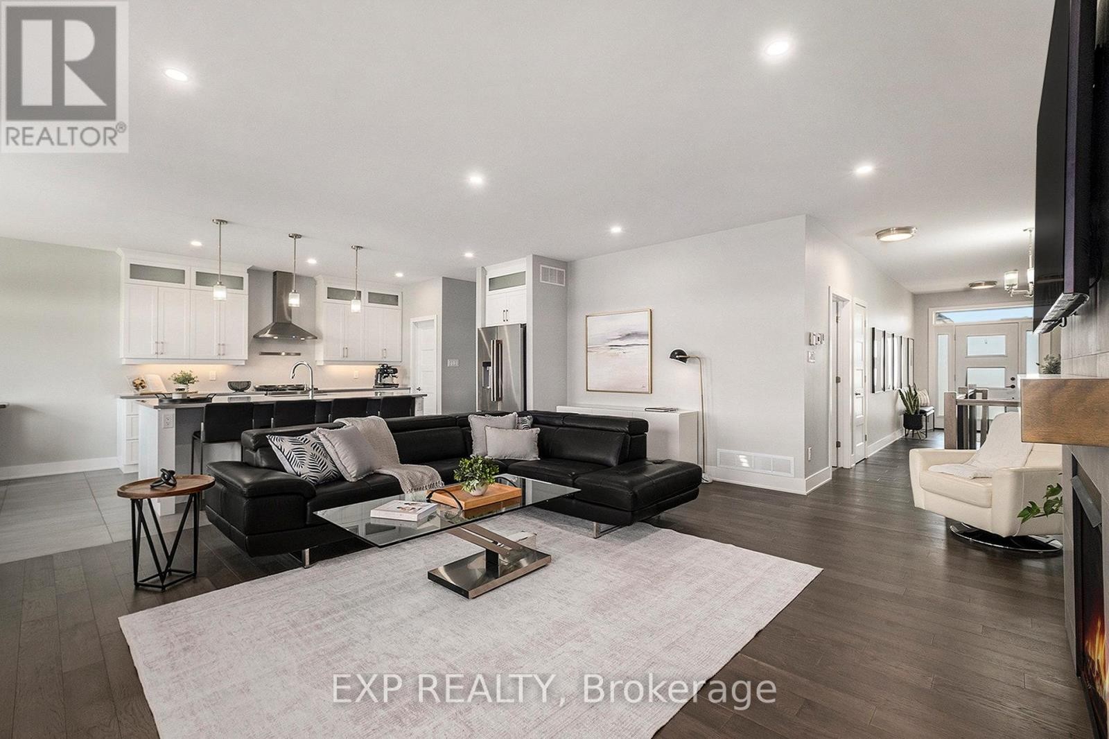 












400 CENTRAL PARK BOULEVARD

,
Russell,




Ontario
K4R0C6

