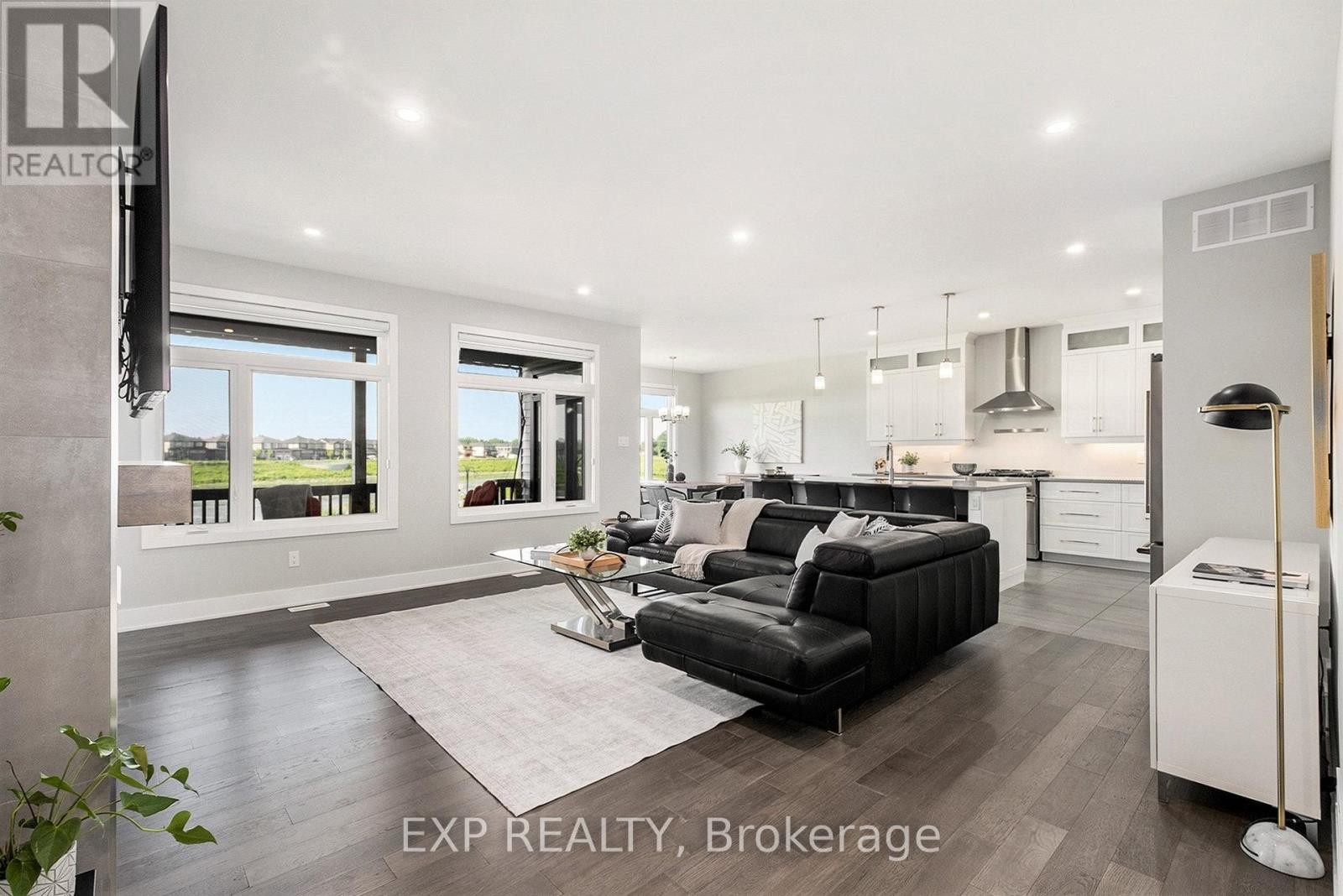 












400 CENTRAL PARK BOULEVARD

,
Russell,




Ontario
K4R0C6

