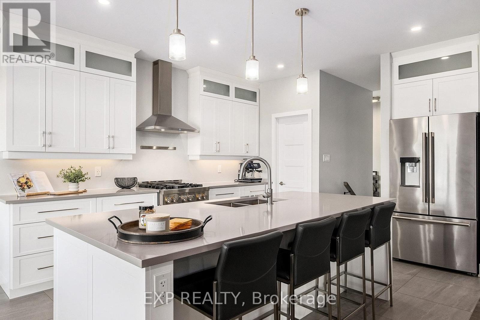 












400 CENTRAL PARK BOULEVARD

,
Russell,




Ontario
K4R0C6

