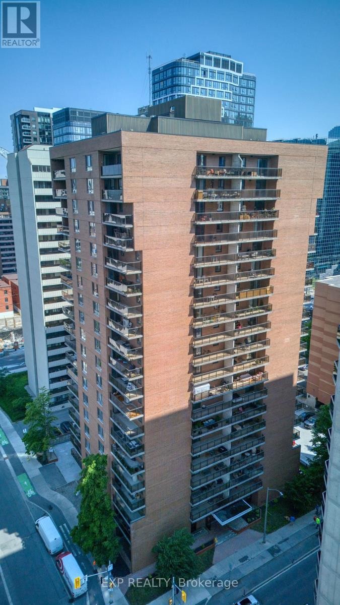 












204 - 475 LAURIER AVENUE W

,
Ottawa,




Ontario
K1R7X1

