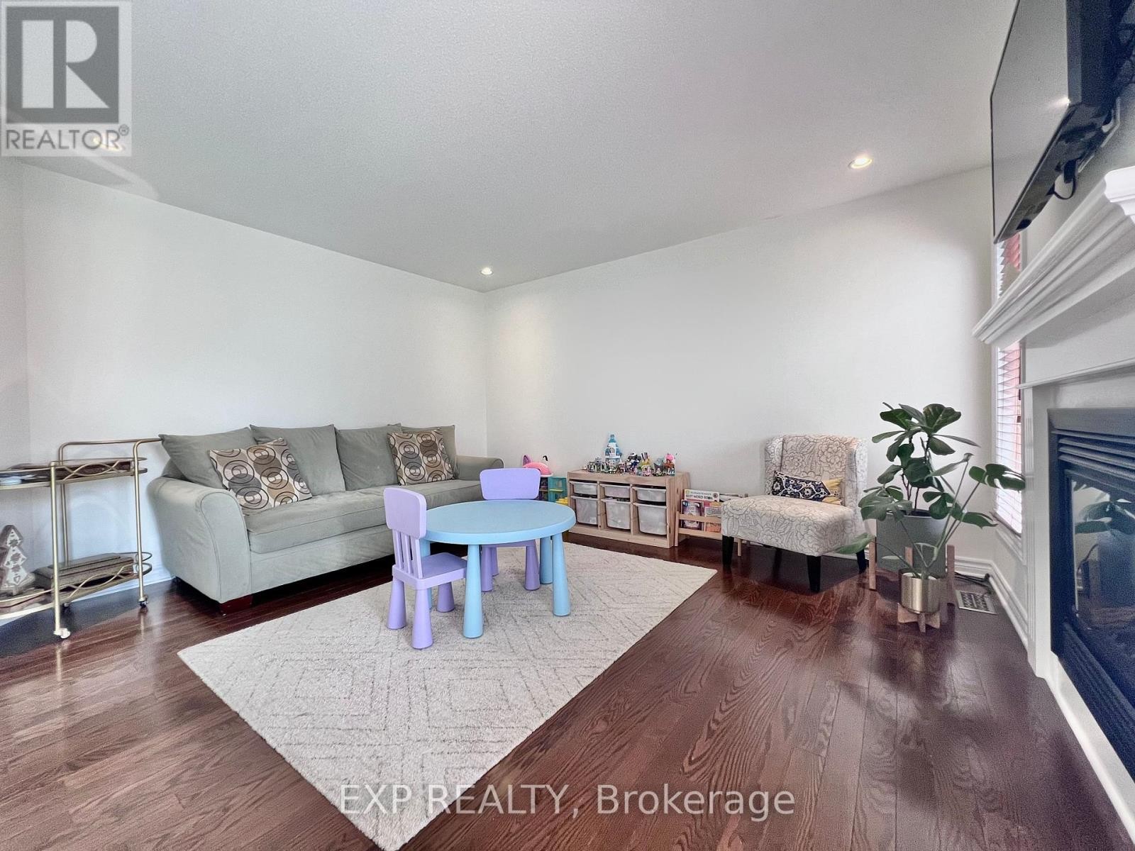 












700 BEATRICE DRIVE

,
Ottawa,




Ontario
K2J0H2

