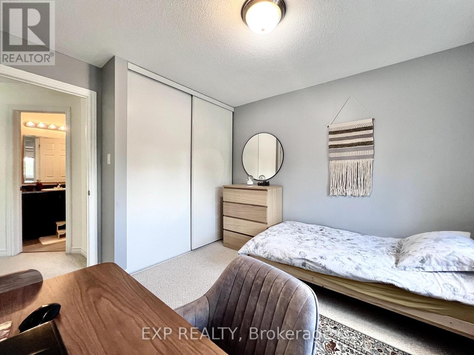 












700 BEATRICE DRIVE

,
Ottawa,




Ontario
K2J0H2


