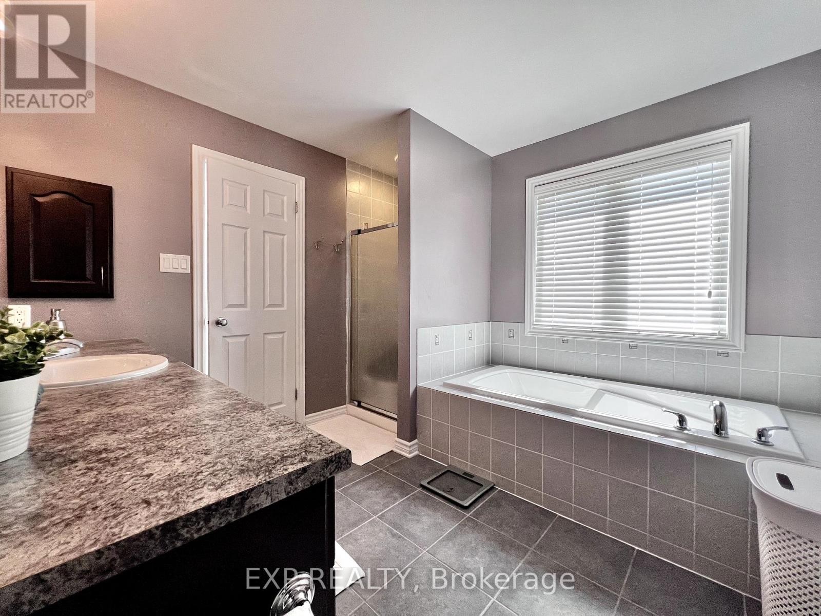 












700 BEATRICE DRIVE

,
Ottawa,




Ontario
K2J0H2

