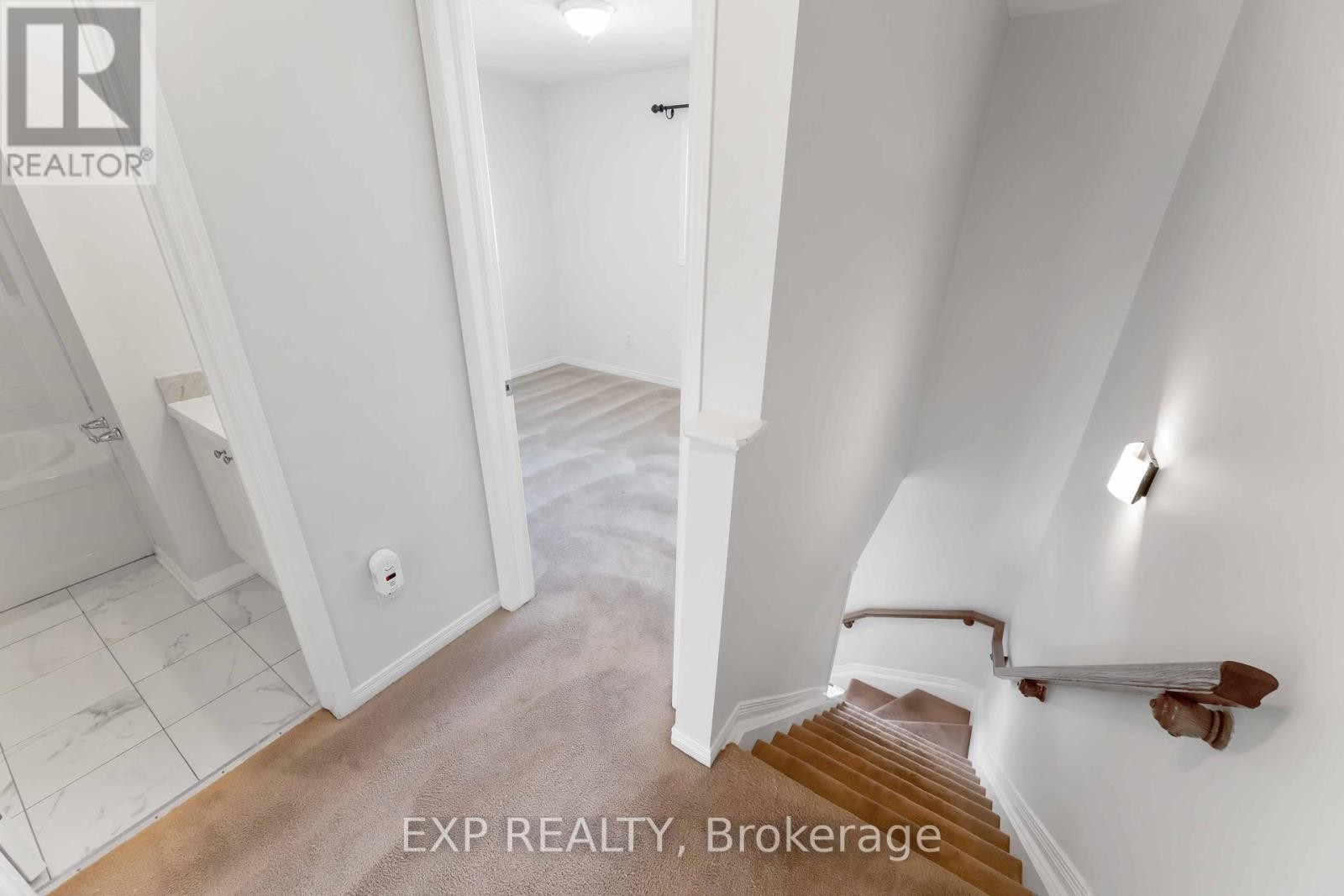 












21 YORKVILLE STREET

,
Ottawa,




Ontario
K2C4B6

