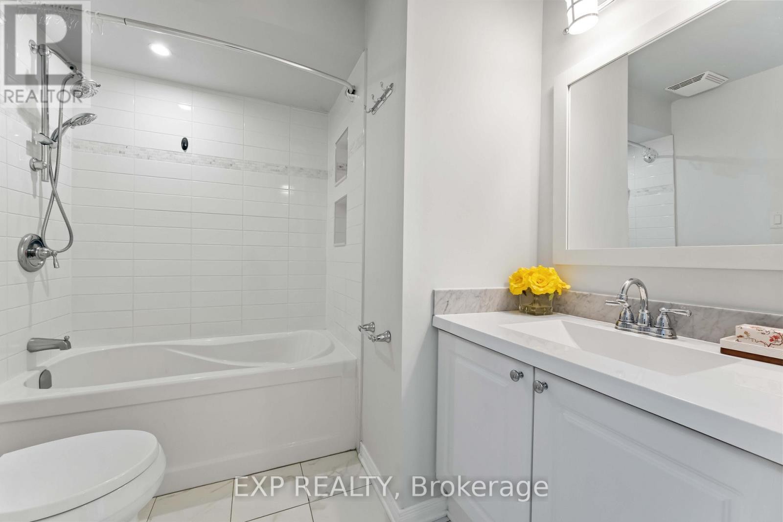 












21 YORKVILLE STREET

,
Ottawa,




Ontario
K2C4B6

