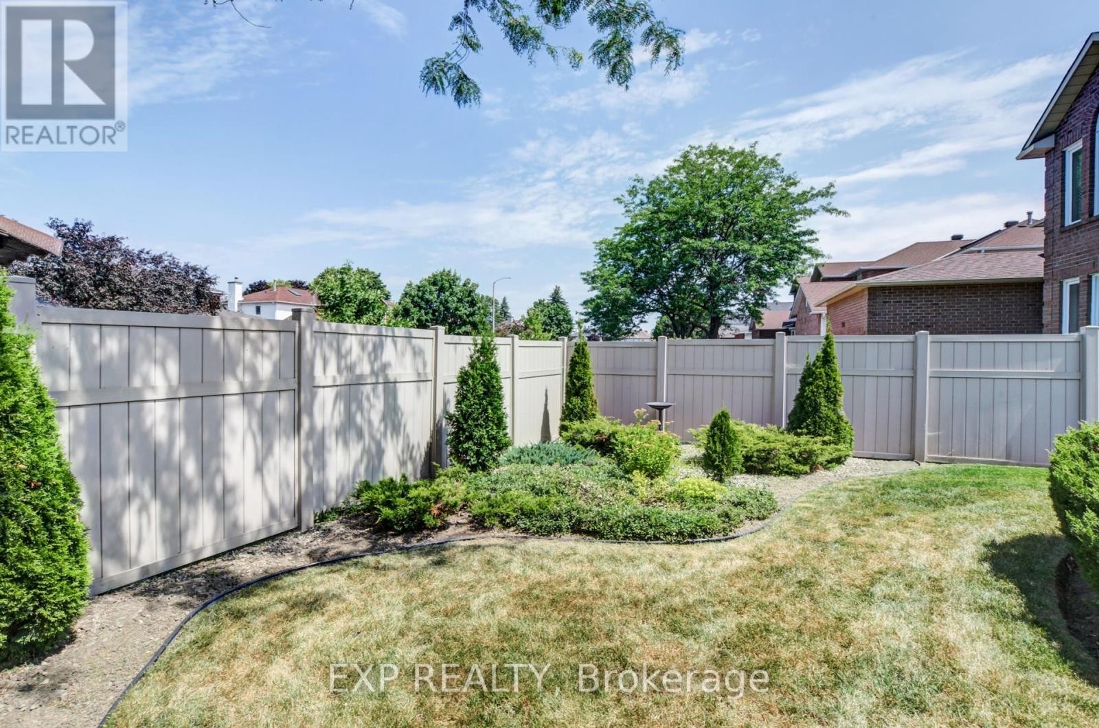 












850 ADENCLIFFE DRIVE

,
Ottawa,




Ontario
K4A2M9

