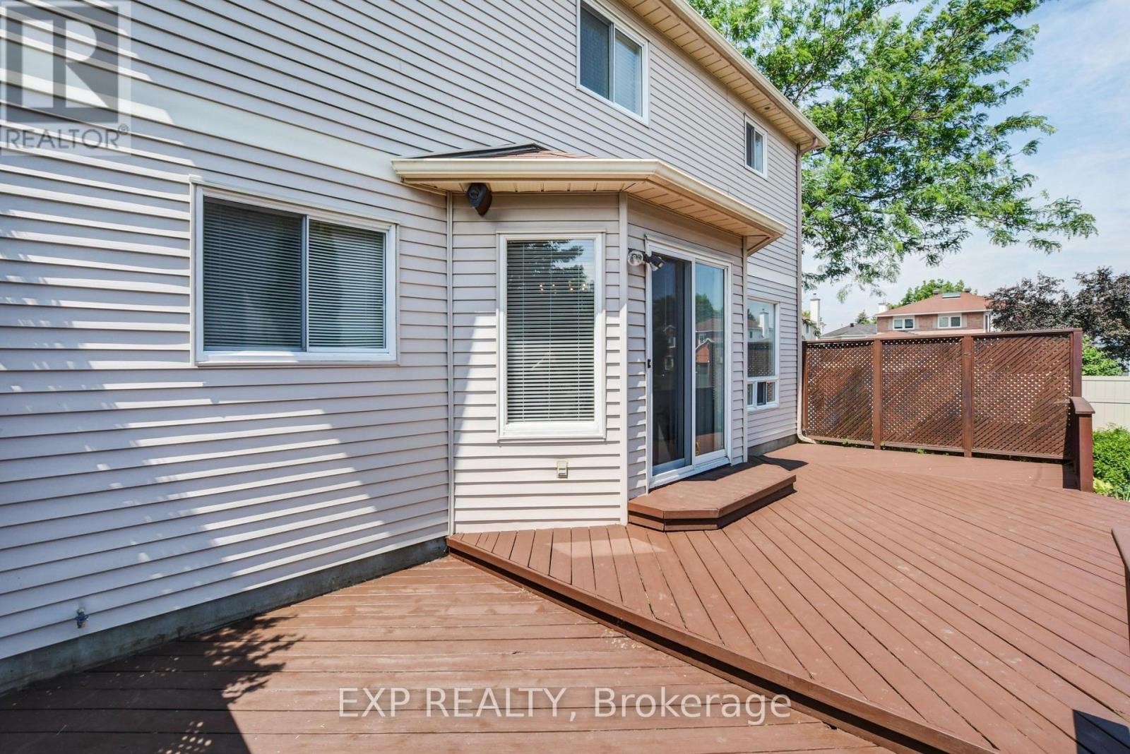 












850 ADENCLIFFE DRIVE

,
Ottawa,




Ontario
K4A2M9

