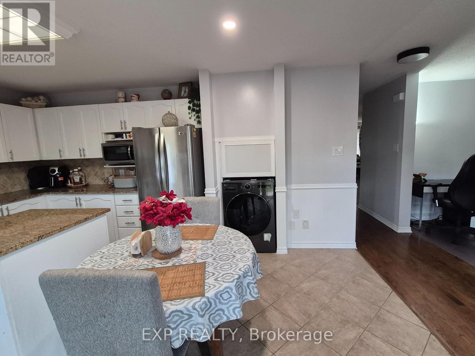 












192 WINDHURST DRIVE

,
Ottawa,




Ontario
K2G6J4

