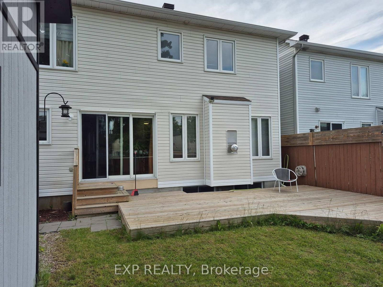 












192 WINDHURST DRIVE

,
Ottawa,




Ontario
K2G6J4

