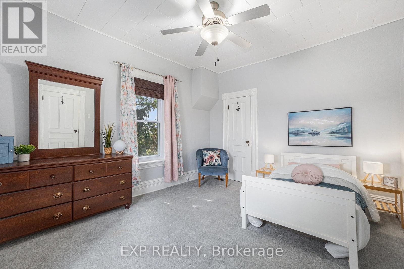 












12689 MAPLE RIDGE ROAD

,
North Dundas,




Ontario
K0C2K0

