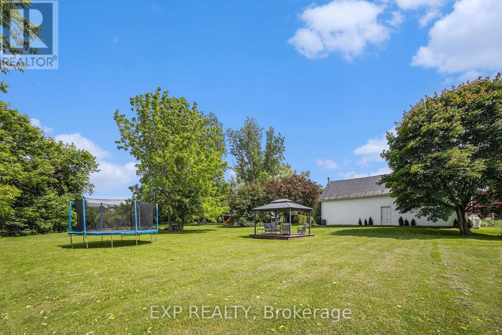 












12689 MAPLE RIDGE ROAD

,
North Dundas,




Ontario
K0C2K0

