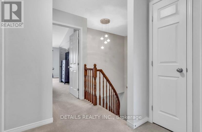 












303 BRIGITTA STREET

,
Ottawa,




Ontario
K2S0H8

