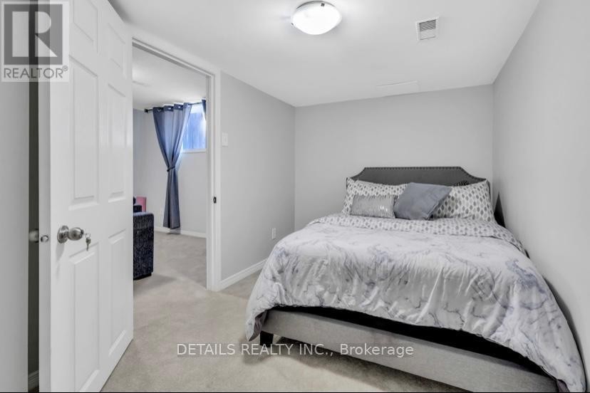 












303 BRIGITTA STREET

,
Ottawa,




Ontario
K2S0H8

