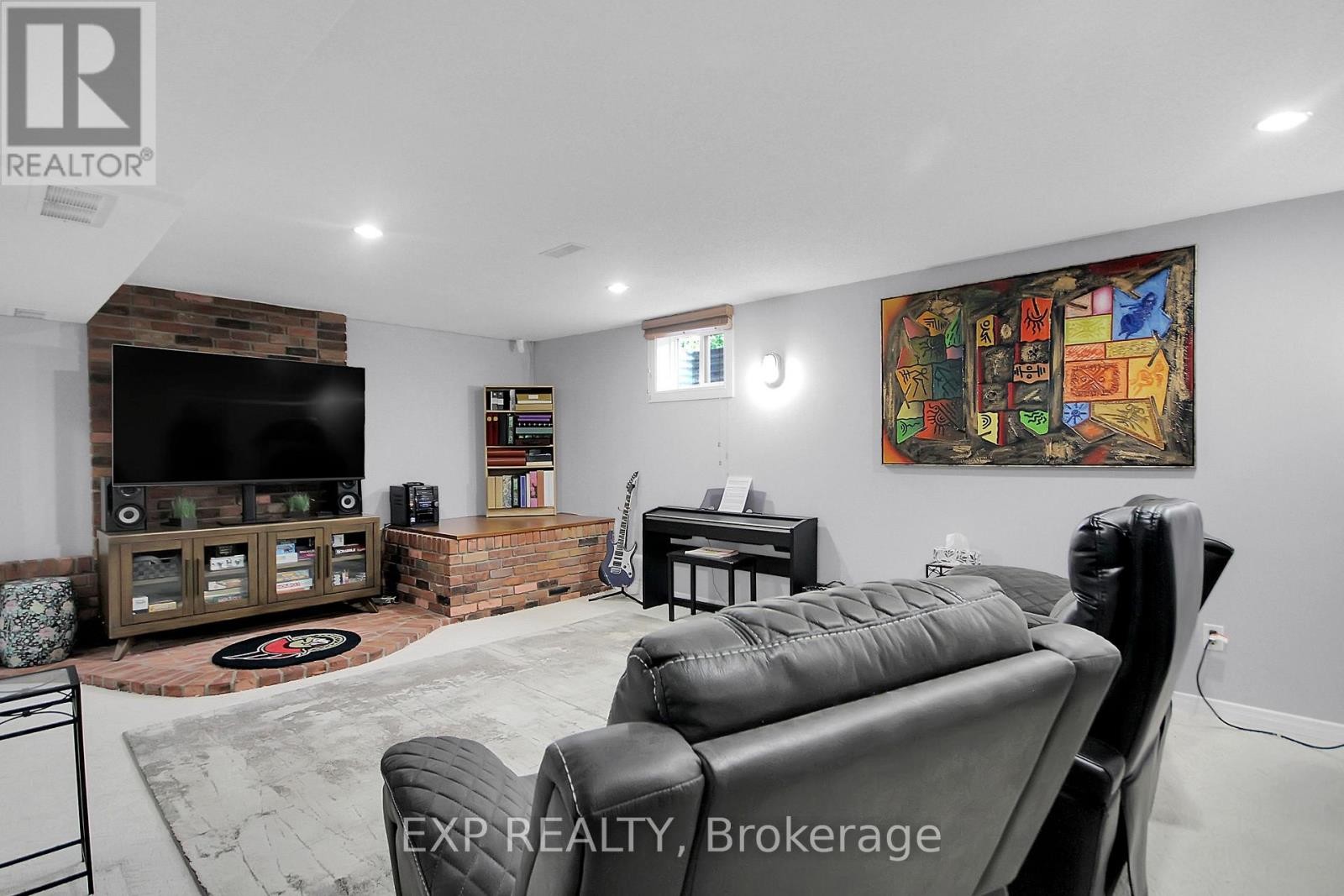 












1989 RIDEAU ROAD

,
Ottawa,




Ontario
K1X1E1

