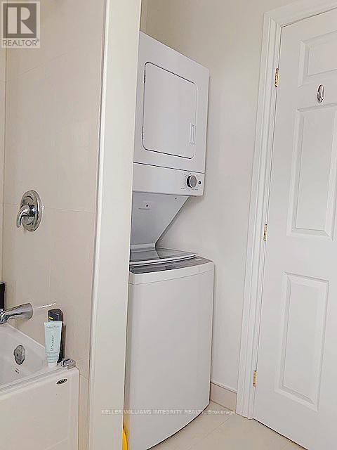 












UNIT A - 58 LEBRETON STREET N

,
Ottawa,




Ontario
K1R7H4

