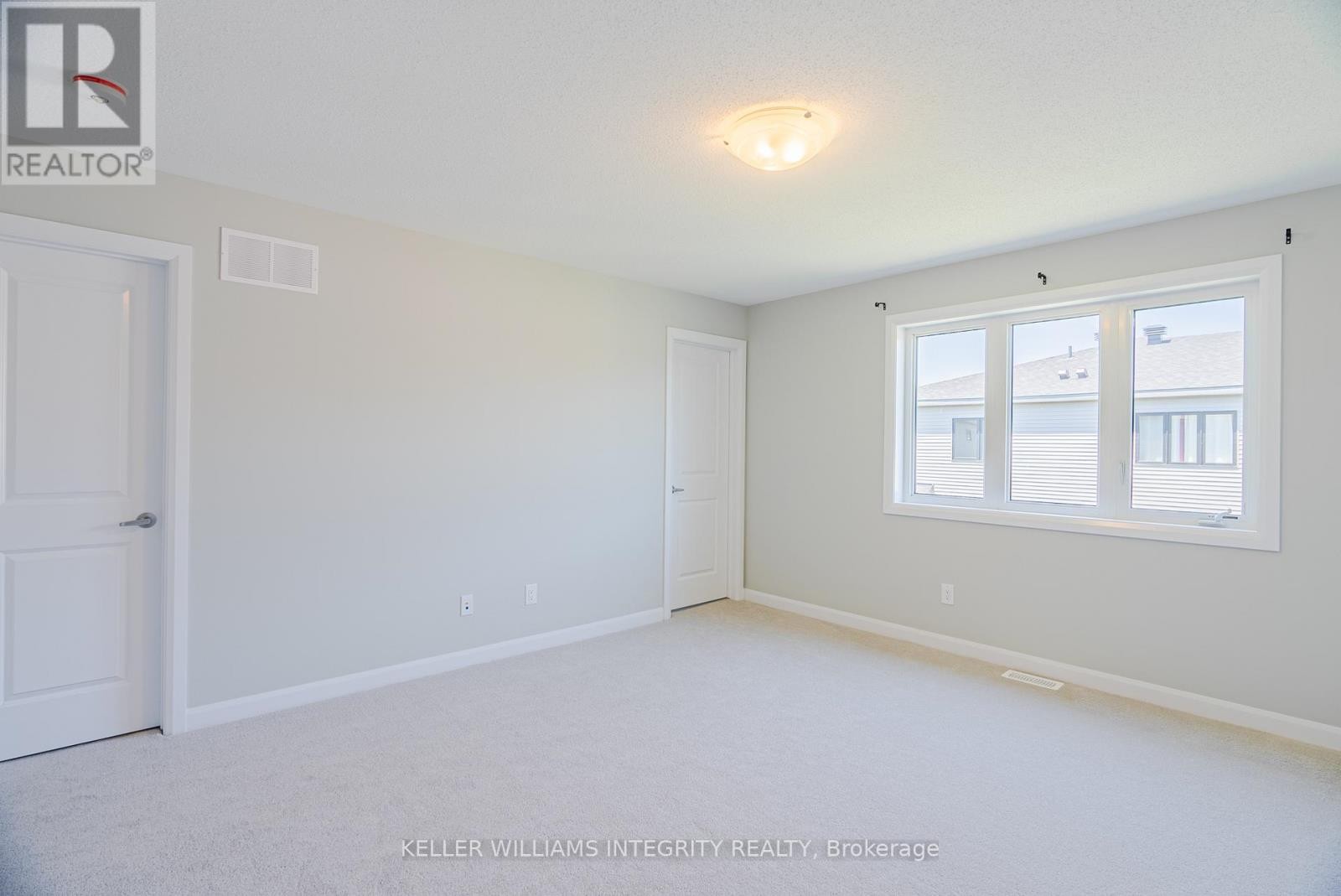 












96 OSLER STREET E

,
Ottawa,




Ontario
K2W0K8

