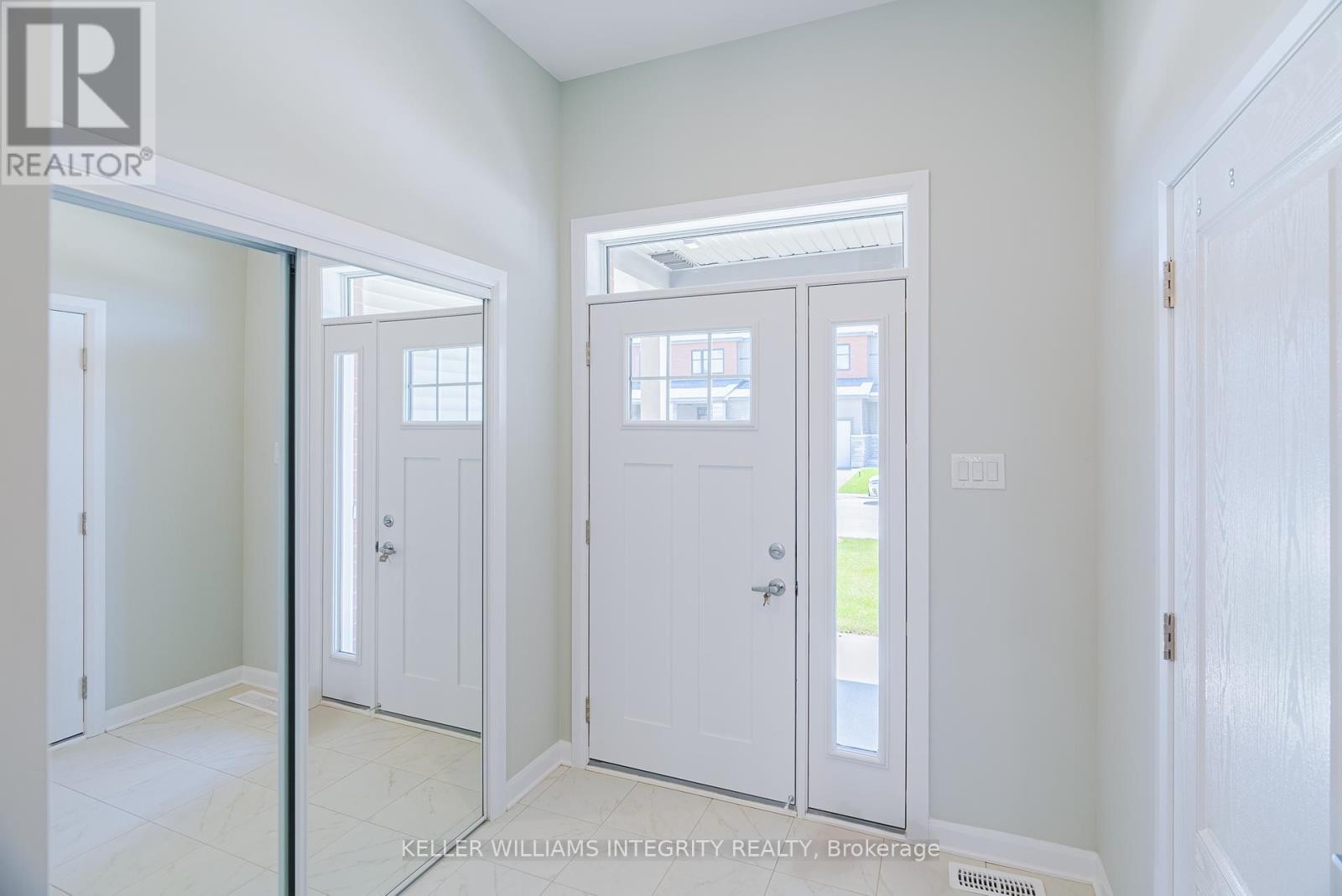 












96 OSLER STREET E

,
Ottawa,




Ontario
K2W0K8

