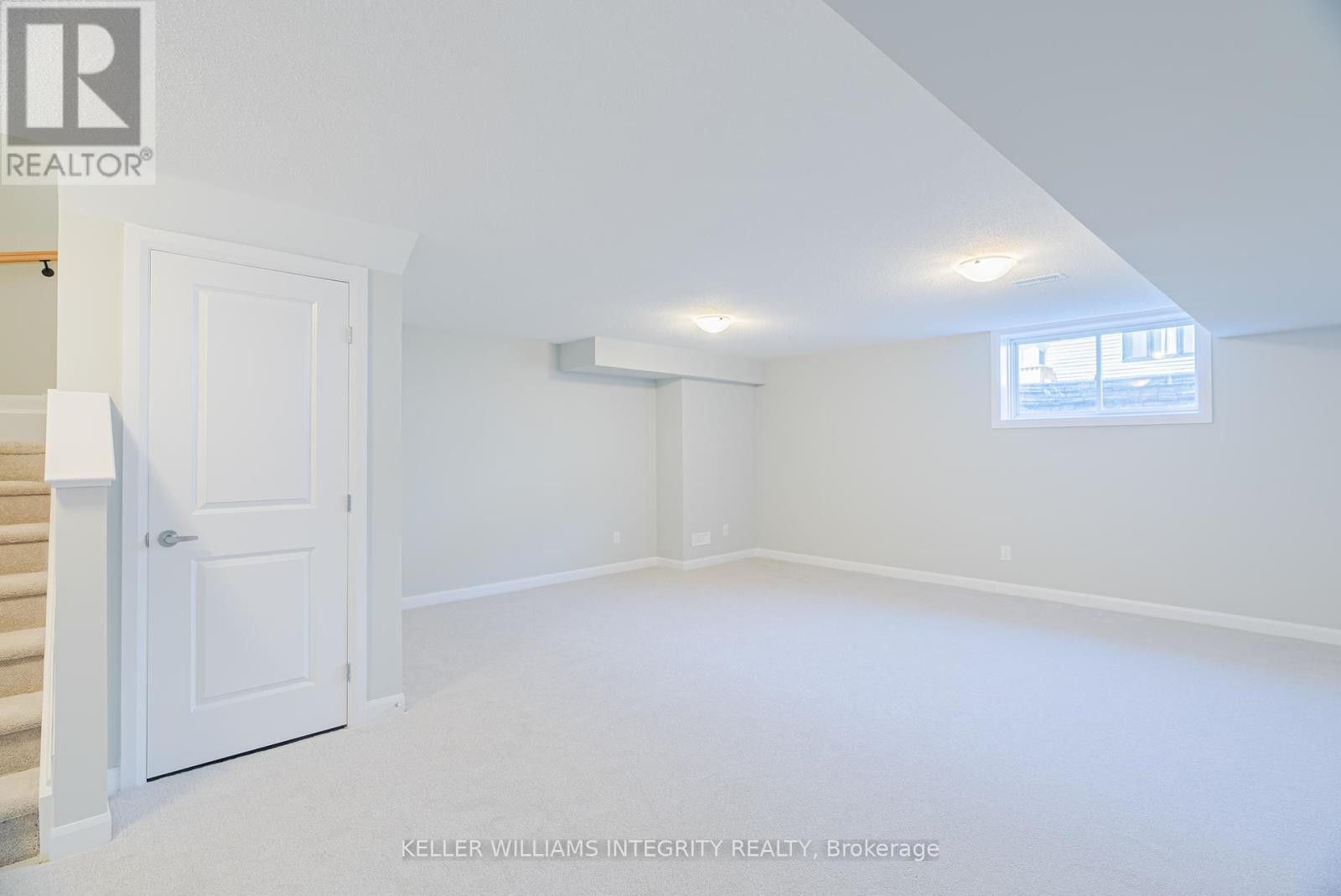 












96 OSLER STREET E

,
Ottawa,




Ontario
K2W0K8

