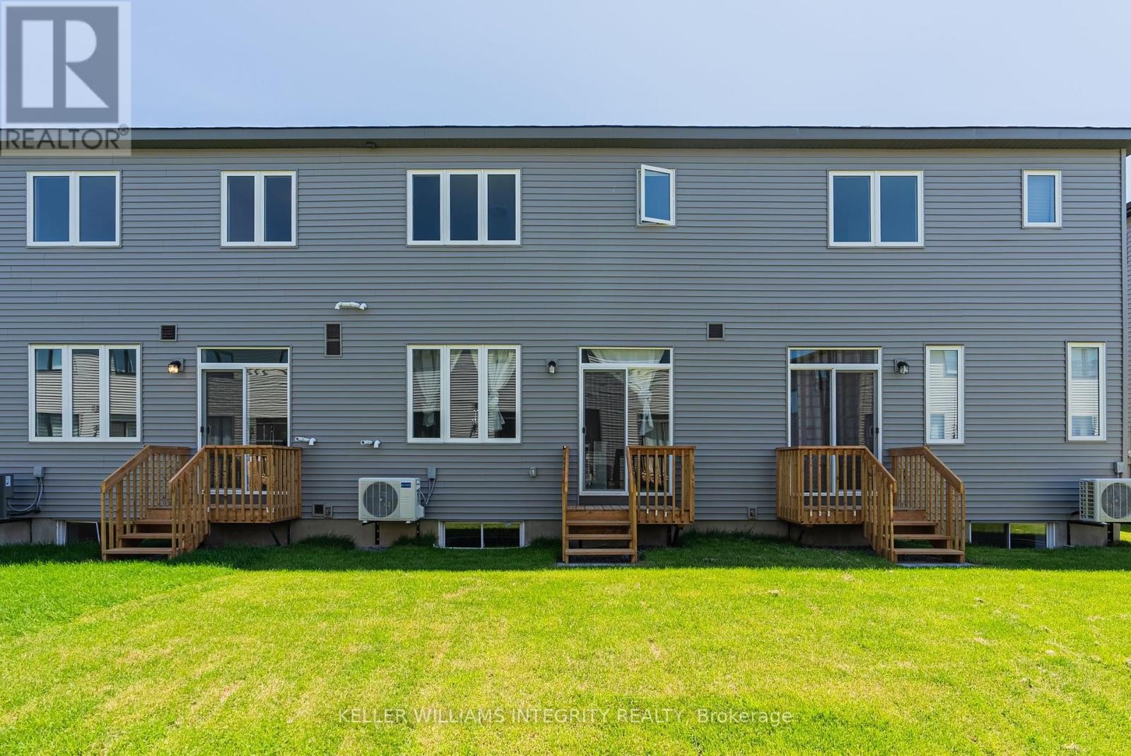












96 OSLER STREET E

,
Ottawa,




Ontario
K2W0K8

