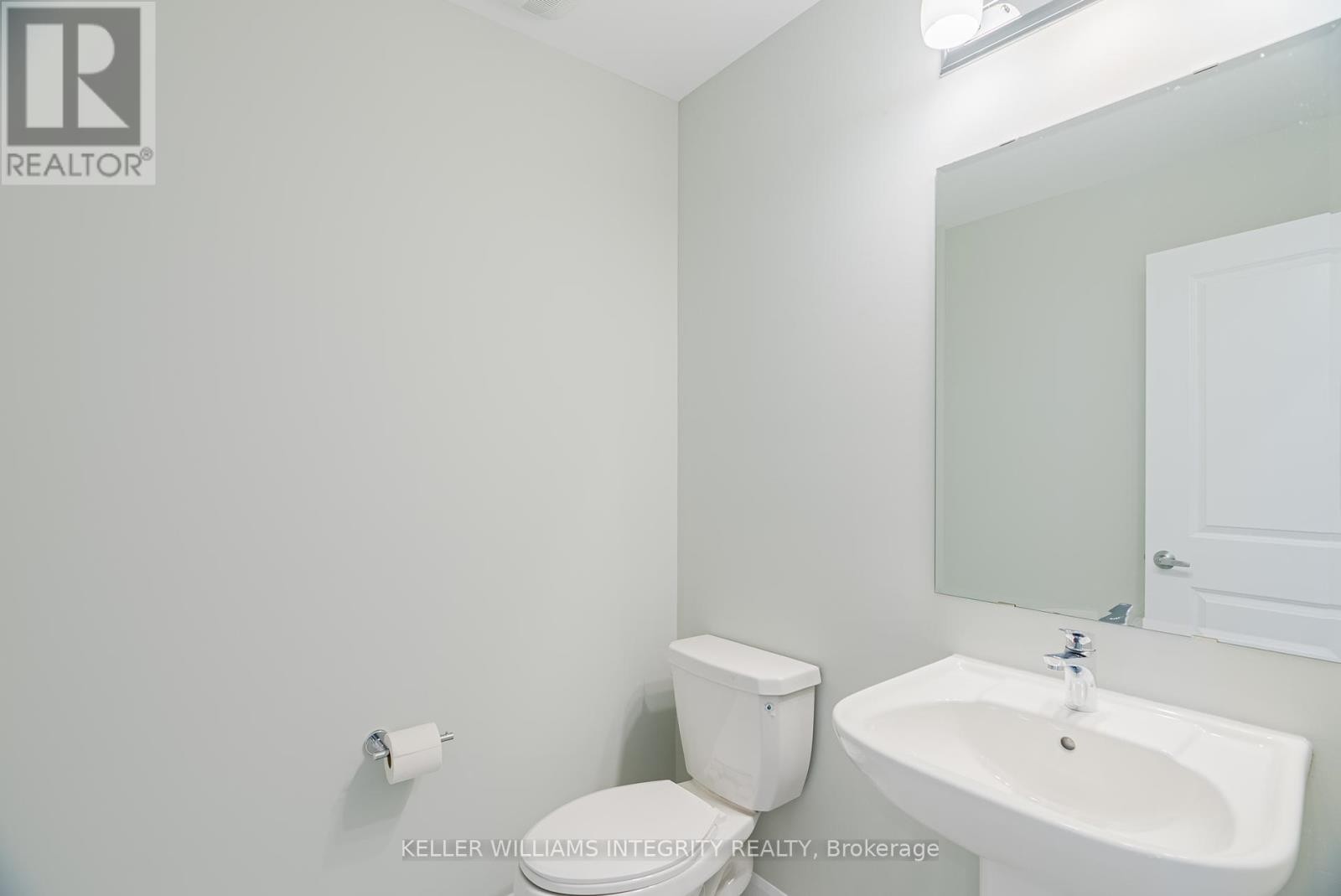












96 OSLER STREET E

,
Ottawa,




Ontario
K2W0K8

