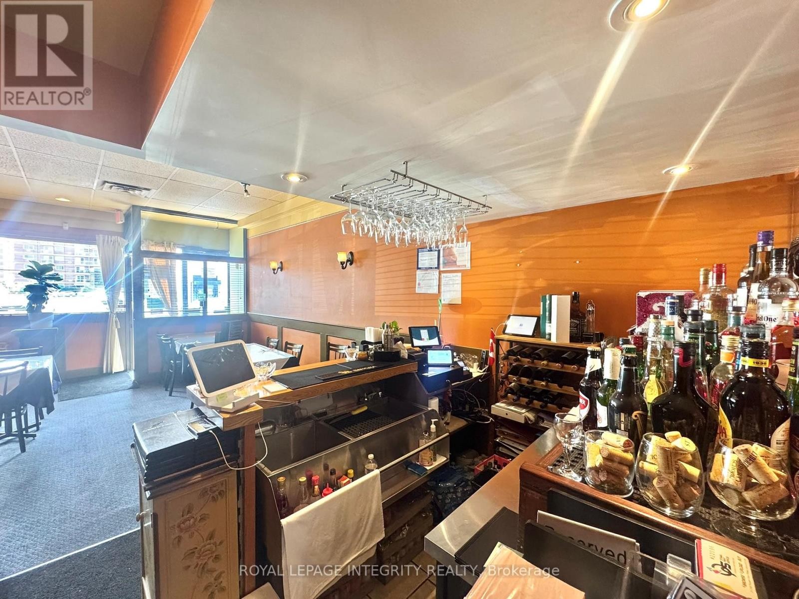 












7 - 2280 CARLING AVENUE

,
Ottawa,




Ontario
K2B7G1

