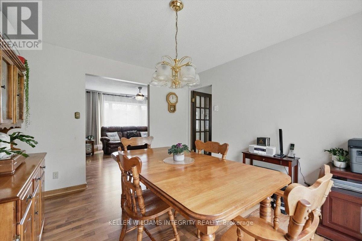 












1954 CATHERINE STREET

,
Clarence-Rockland,




Ontario
K4K1H6

