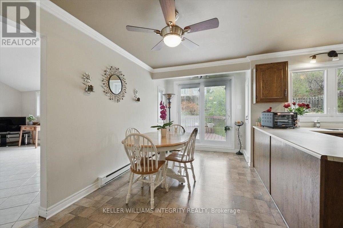












1954 CATHERINE STREET

,
Clarence-Rockland,




Ontario
K4K1H6

