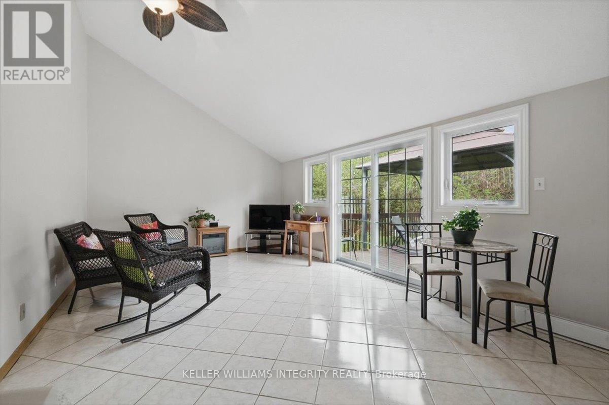 












1954 CATHERINE STREET

,
Clarence-Rockland,




Ontario
K4K1H6

