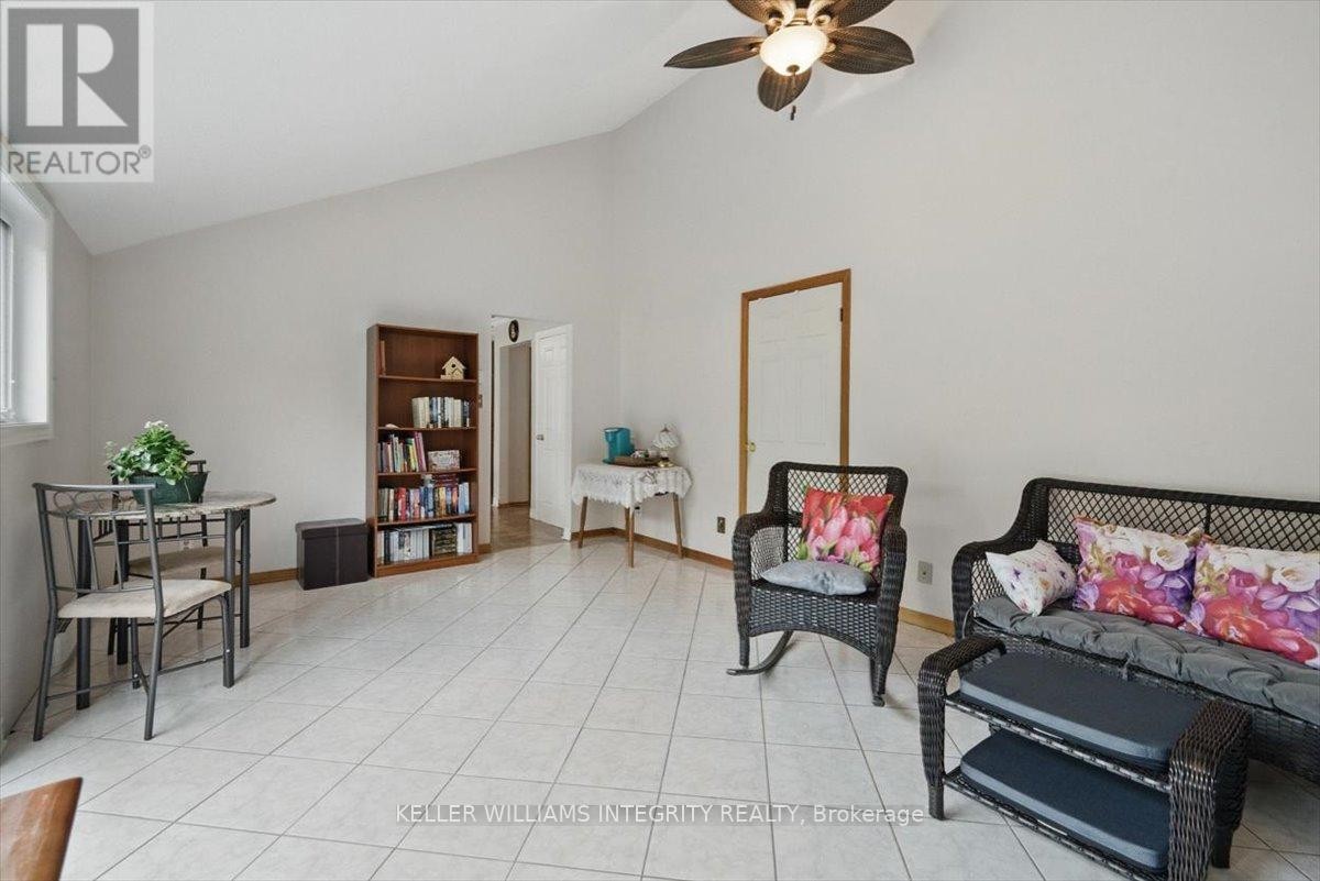 












1954 CATHERINE STREET

,
Clarence-Rockland,




Ontario
K4K1H6

