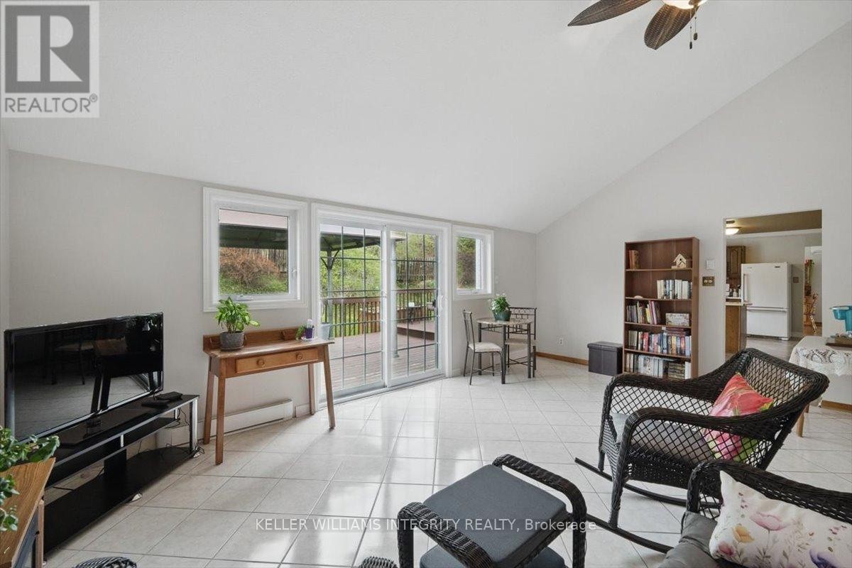 












1954 CATHERINE STREET

,
Clarence-Rockland,




Ontario
K4K1H6

