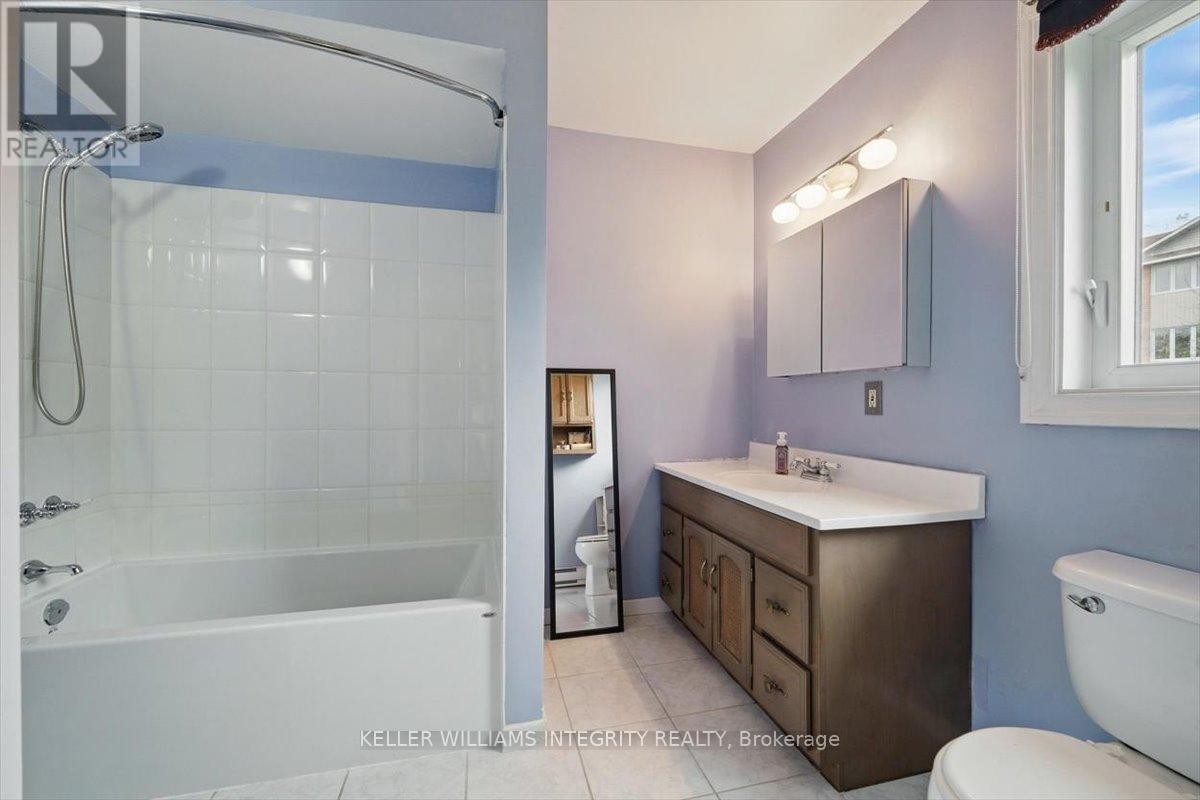 












1954 CATHERINE STREET

,
Clarence-Rockland,




Ontario
K4K1H6

