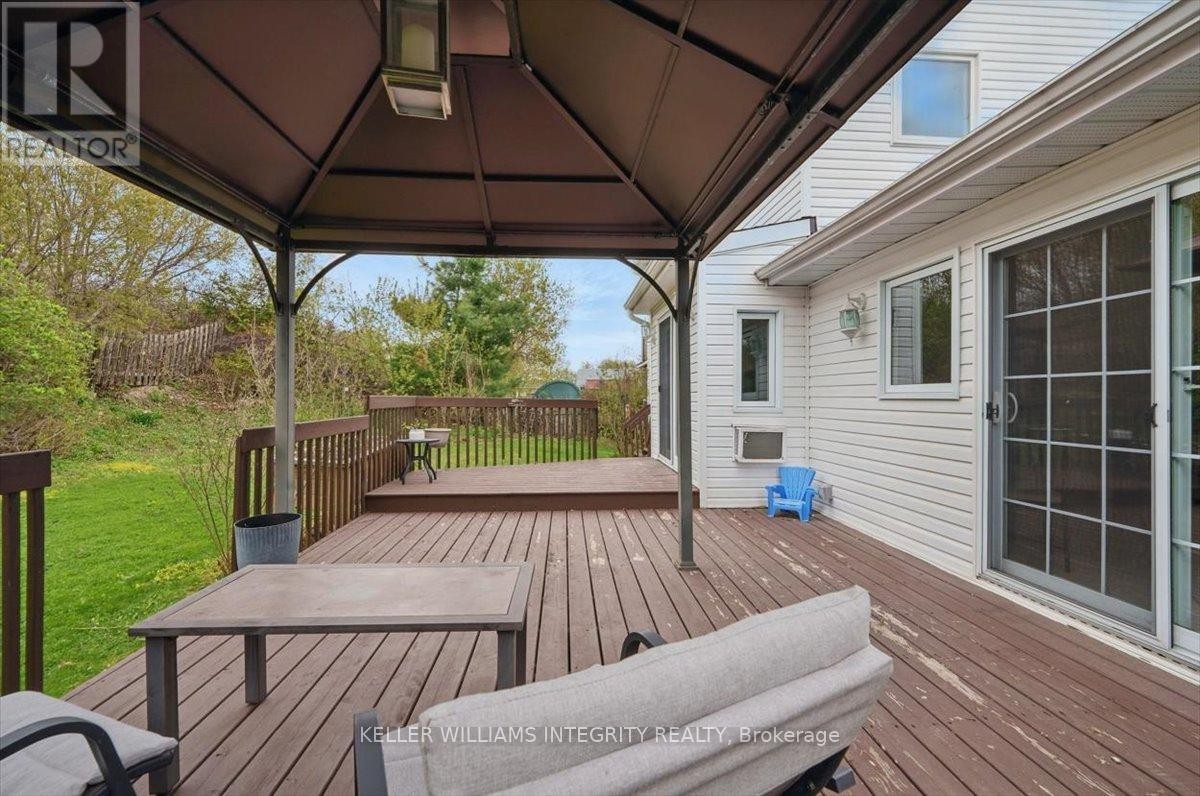 












1954 CATHERINE STREET

,
Clarence-Rockland,




Ontario
K4K1H6

