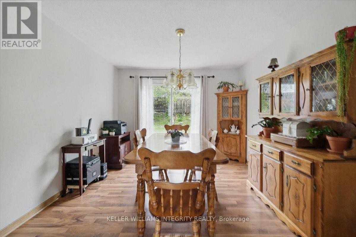 












1954 CATHERINE STREET

,
Clarence-Rockland,




Ontario
K4K1H6

