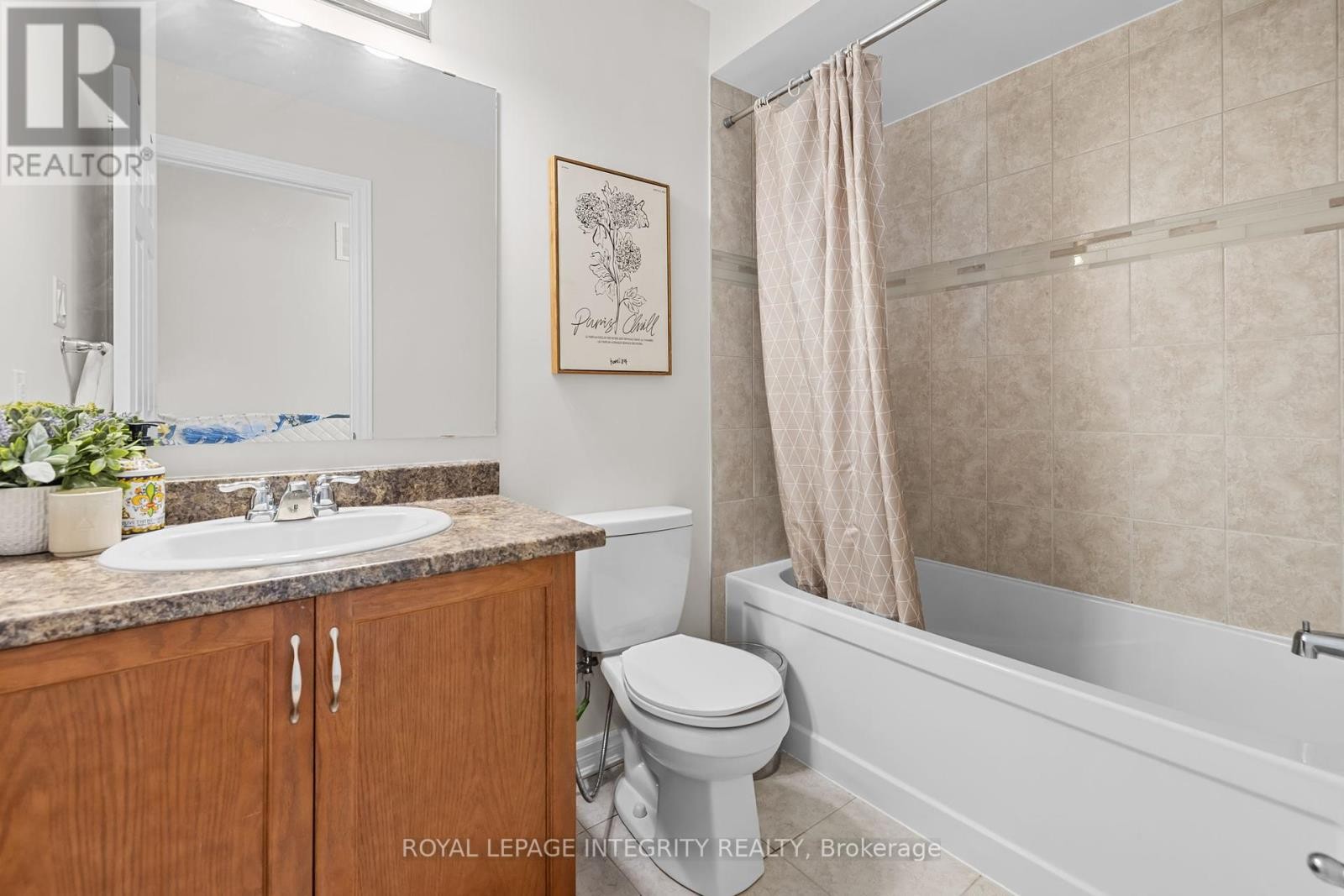 












568 COPE DRIVE

,
Ottawa,




Ontario
K2V0N8

