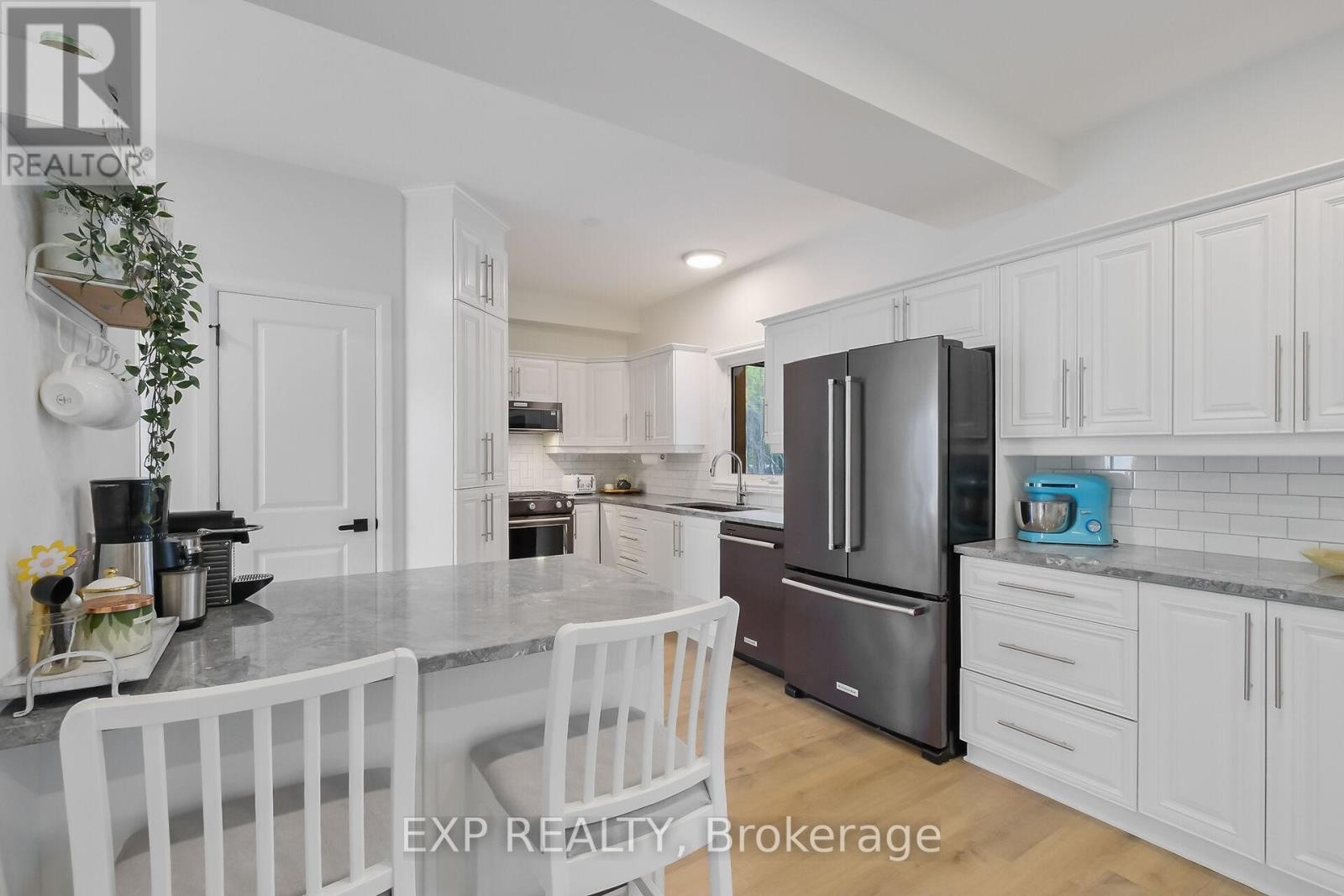 












86 OASIS STREET

,
The Nation,




Ontario
K0A2M0

