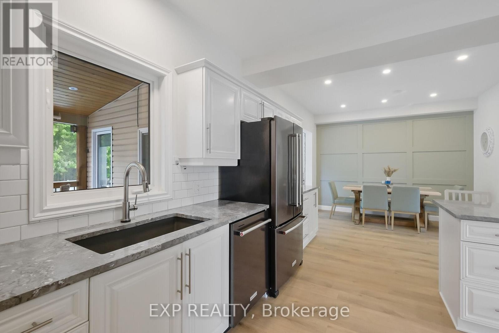 












86 OASIS STREET

,
The Nation,




Ontario
K0A2M0

