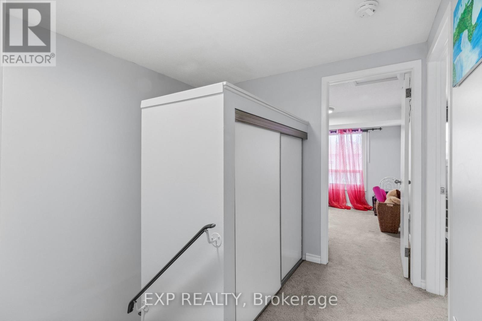 












14 - 2570 SOUTHVALE CRESCENT

,
Ottawa,




Ontario
K1B5B6

