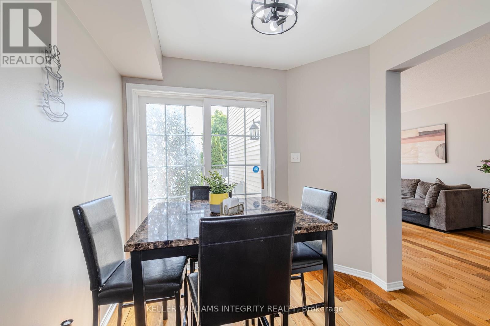












336 QUETICO PRIVATE

,
Ottawa,




Ontario
K2J0E5

