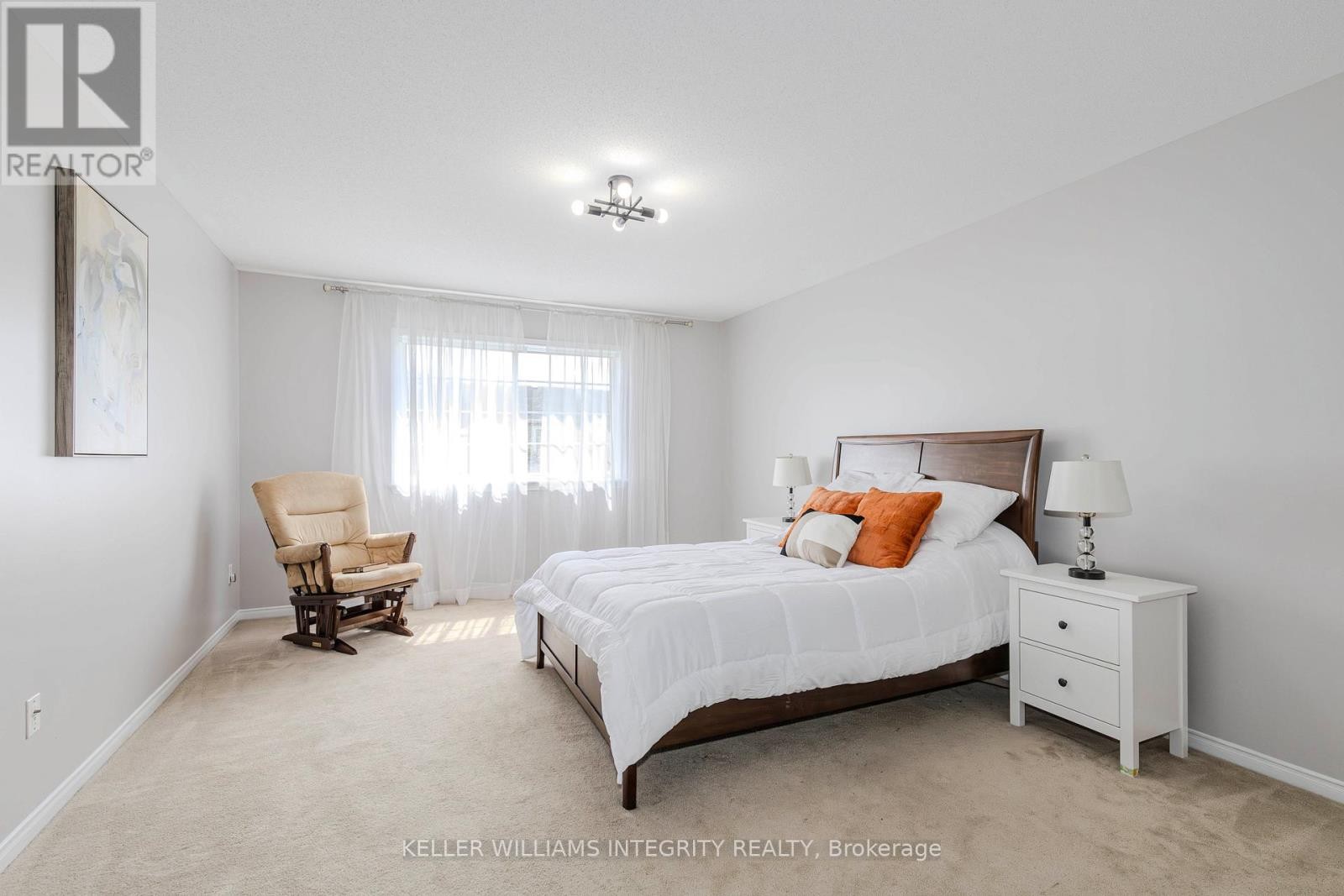 












336 QUETICO PRIVATE

,
Ottawa,




Ontario
K2J0E5

