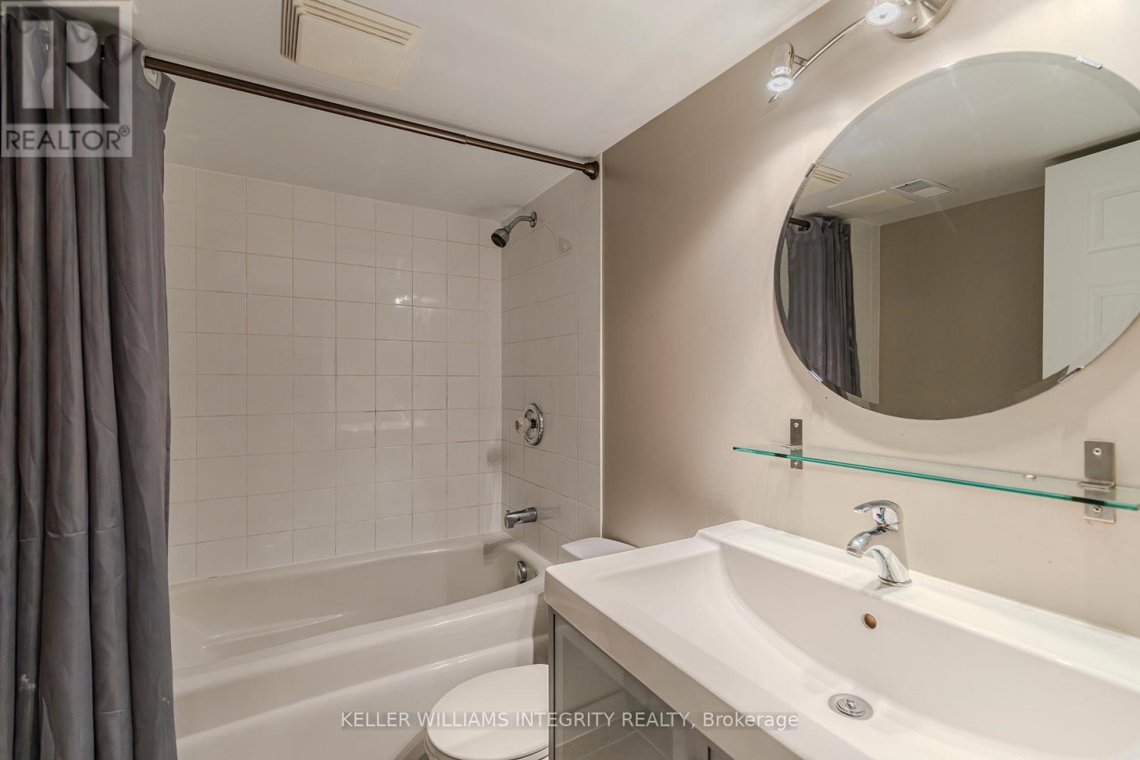 












336 QUETICO PRIVATE

,
Ottawa,




Ontario
K2J0E5

