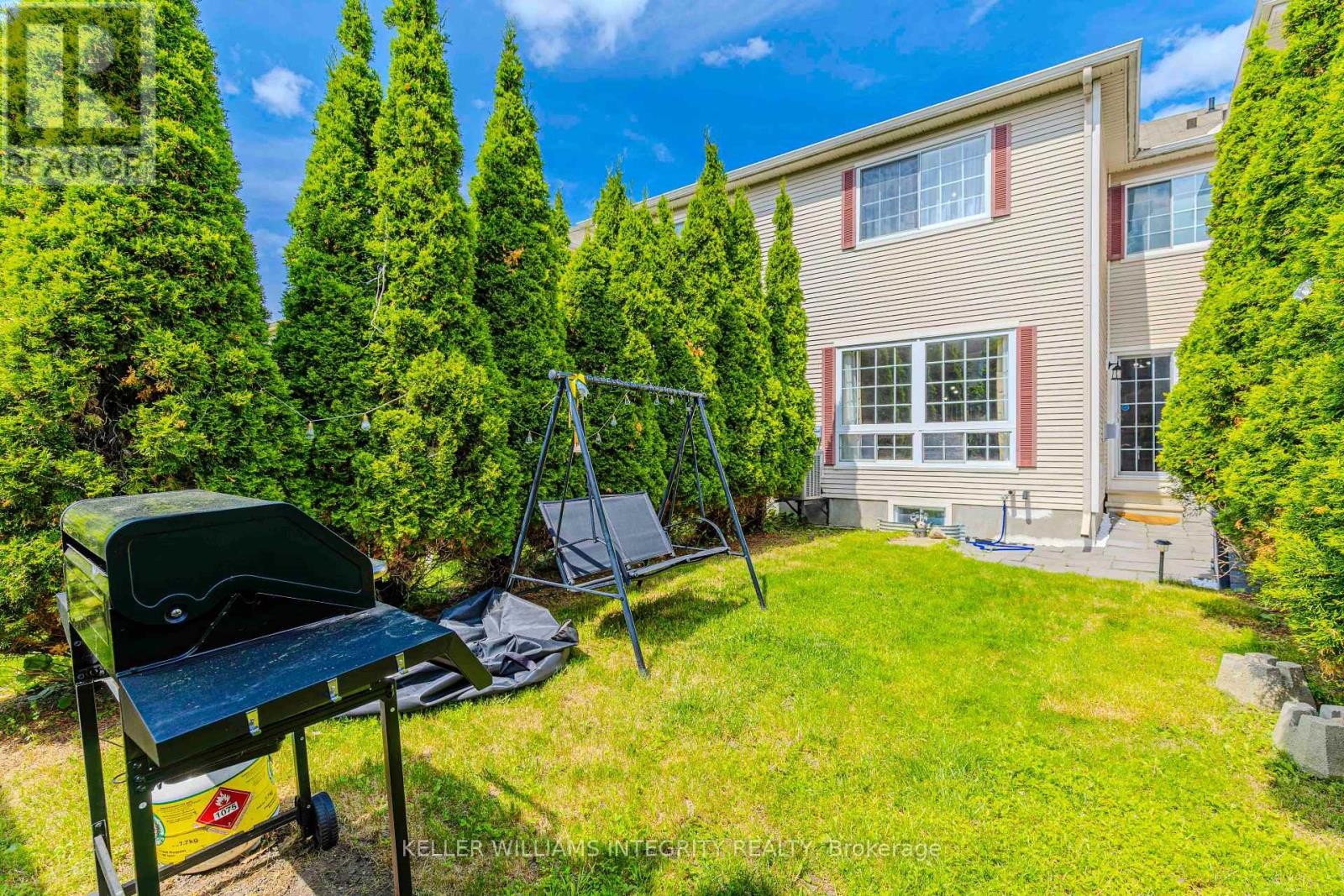 












336 QUETICO PRIVATE

,
Ottawa,




Ontario
K2J0E5

