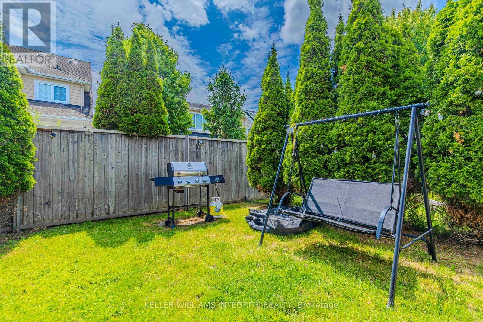 












336 QUETICO PRIVATE

,
Ottawa,




Ontario
K2J0E5

