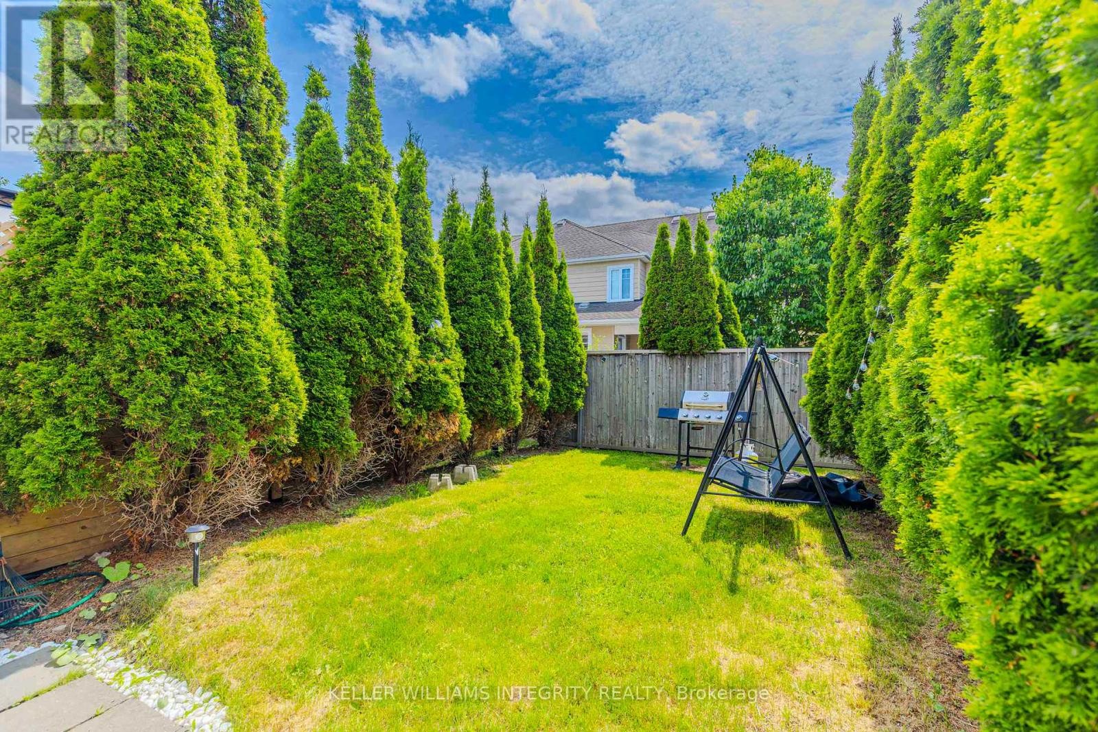












336 QUETICO PRIVATE

,
Ottawa,




Ontario
K2J0E5

