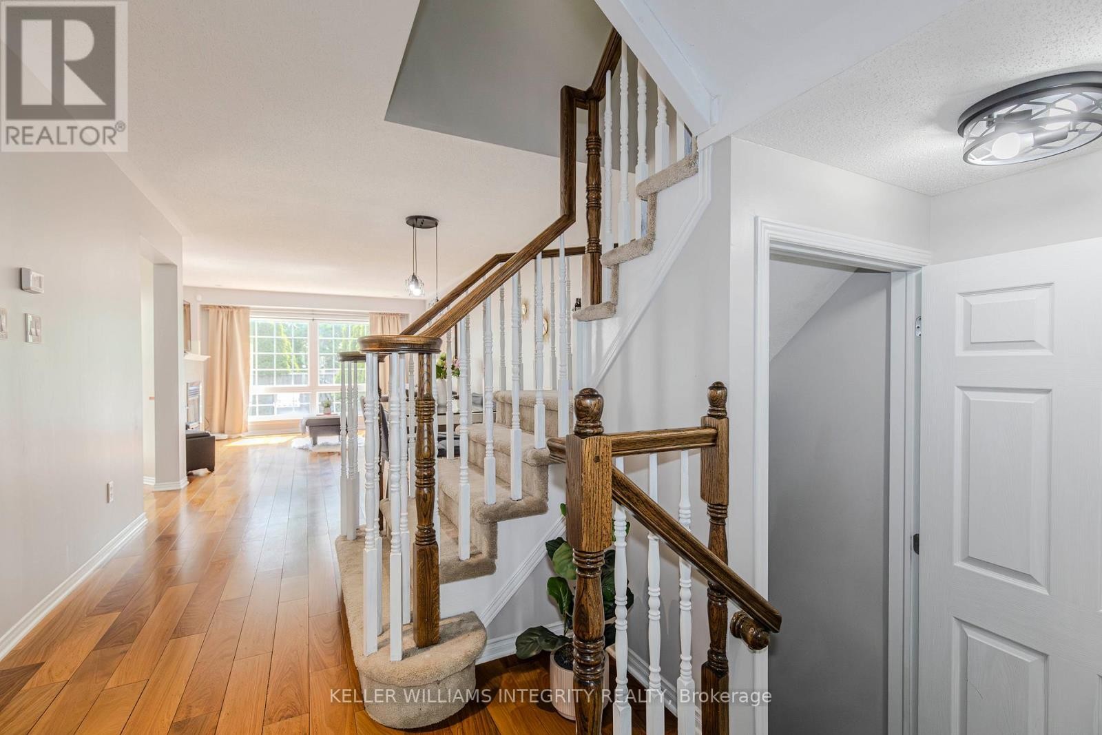 












336 QUETICO PRIVATE

,
Ottawa,




Ontario
K2J0E5

