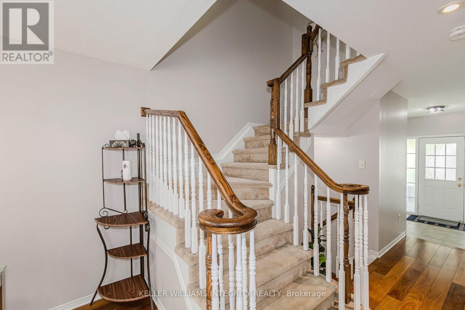 












336 QUETICO PRIVATE

,
Ottawa,




Ontario
K2J0E5

