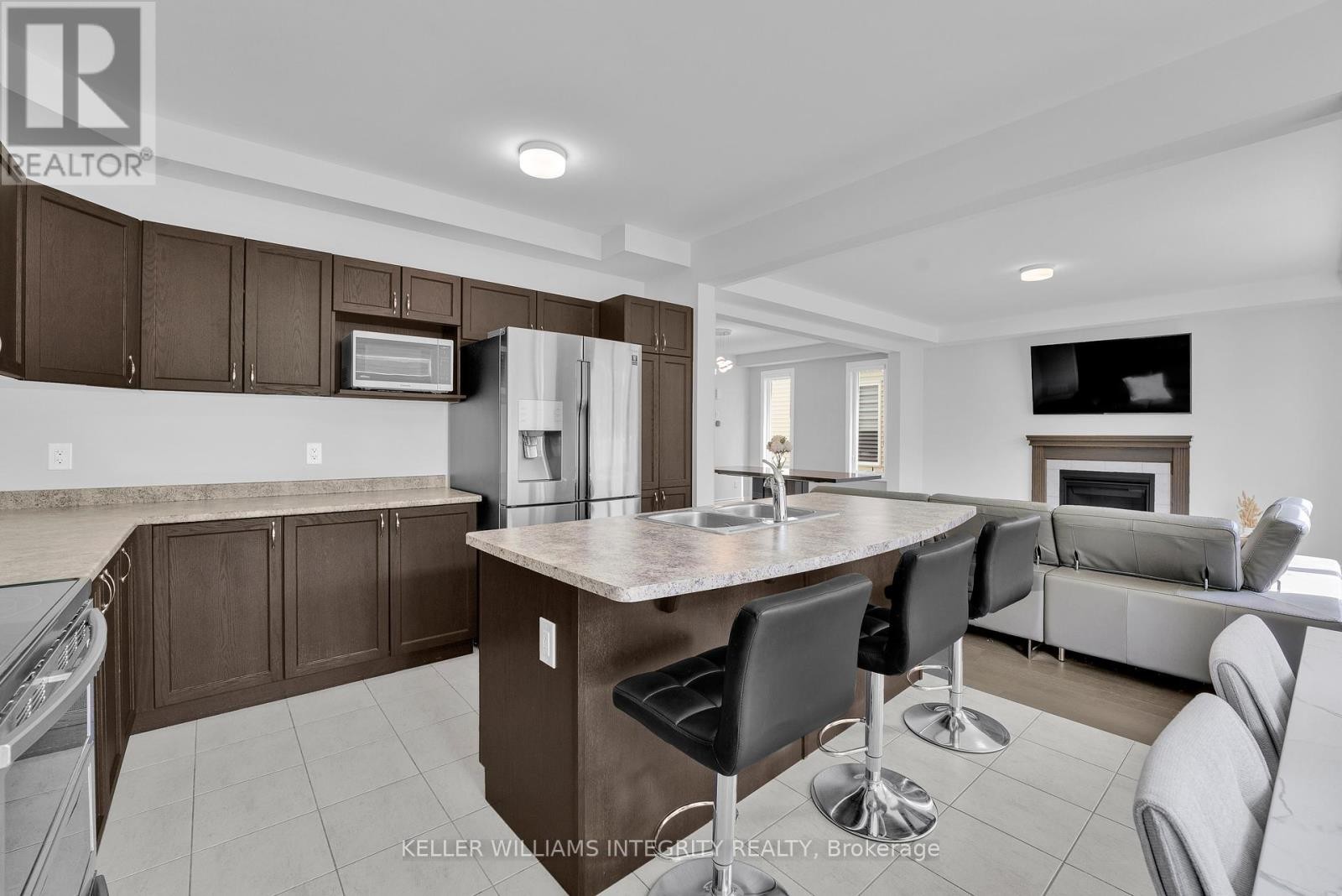 












482 ALCOR TERRACE

,
Ottawa,




Ontario
K2J6S9

