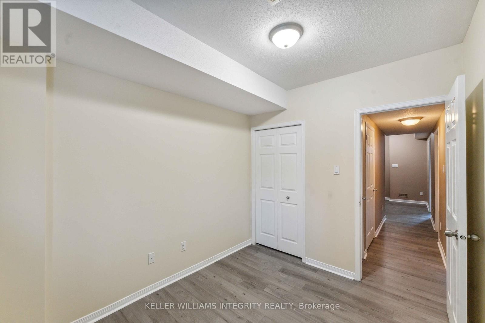 












562 REARDON

,
Ottawa,




Ontario
K1V2L1

