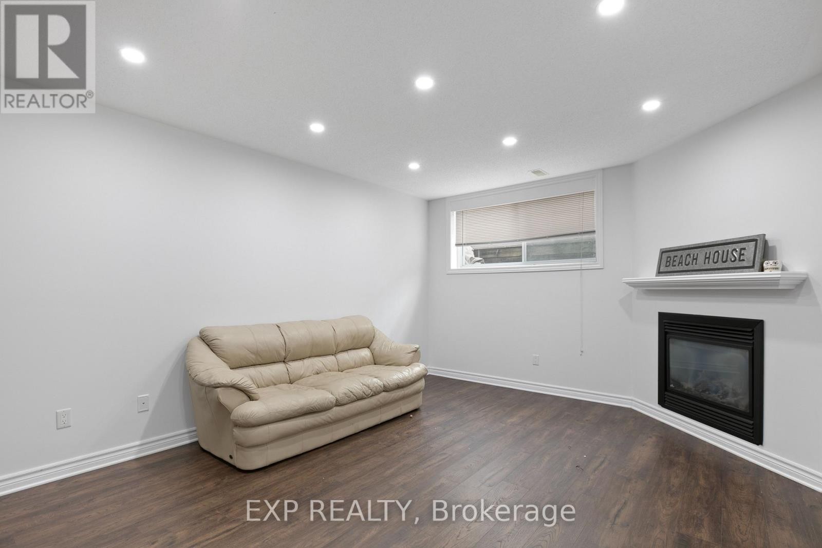 












227 MONACO PLACE

,
Ottawa,




Ontario
K4A0G8

